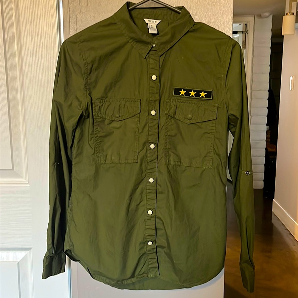 Long sleeve green collared shirt army style